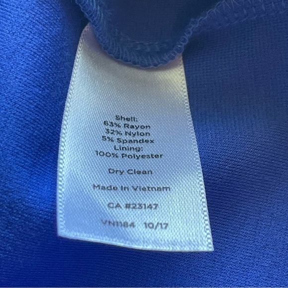 Talbots Square Neck Capped Sleeve Scalloped
Hem Sheath Dress Cobalt Blue. Sz.12 - Picture 7 of 9